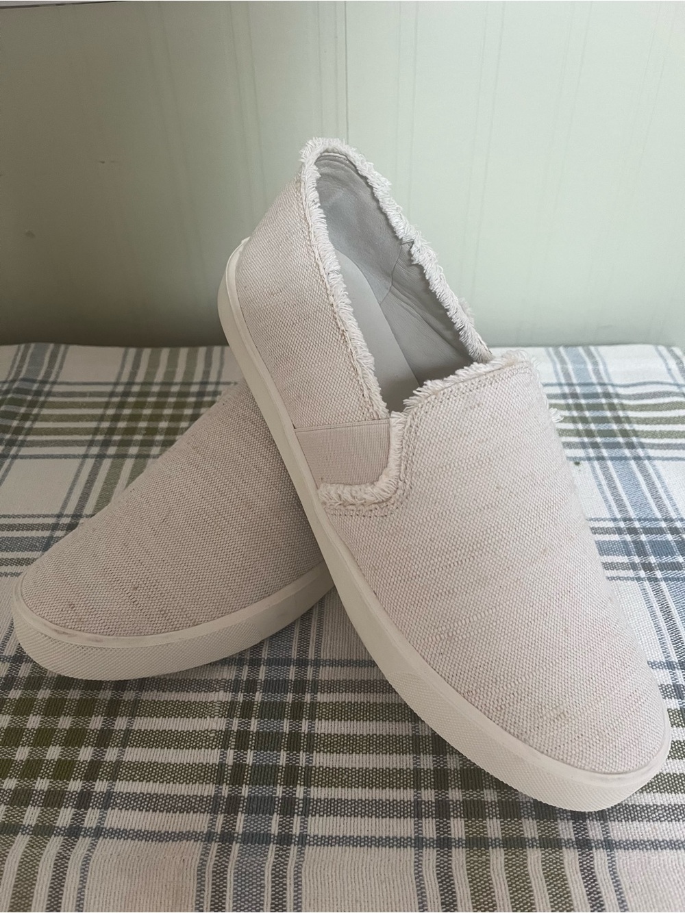 Women's Slip-On Canvas Sneakers in Light Beige with Frayed Trim